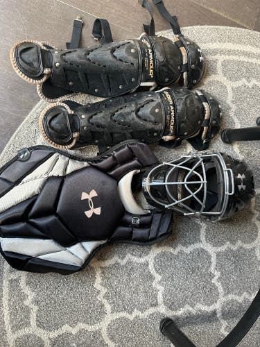Under armour victory series catchers set 7-9
