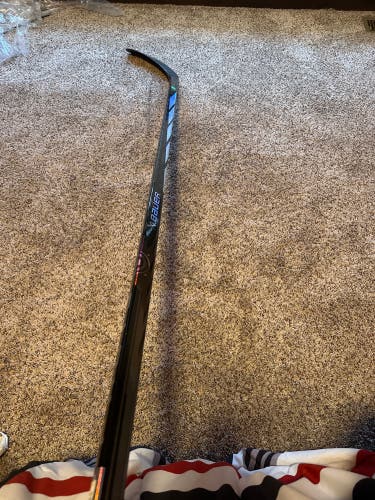 Senior Right Handed P90TM  Proto-R Hockey Stick