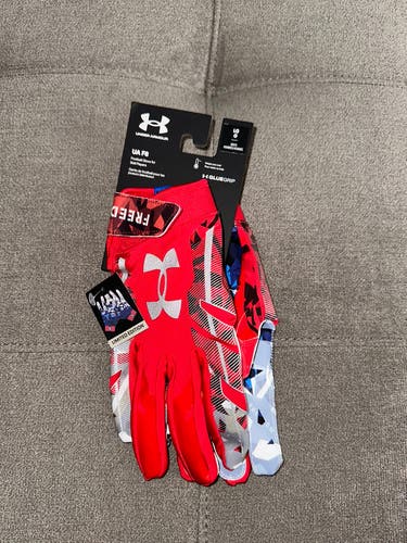 Red New Limited Edition Large Under Armour F8 Gloves