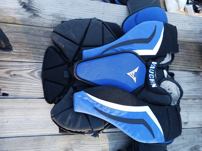 Used Small / Medium Vaughn Velocity V6 Goalie Chest Protector
