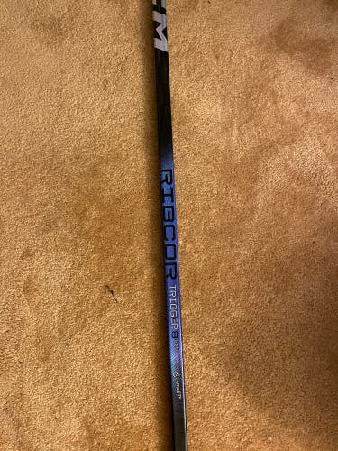 New Right Handed P29 RibCor Trigger 8 Pro Hockey Stick