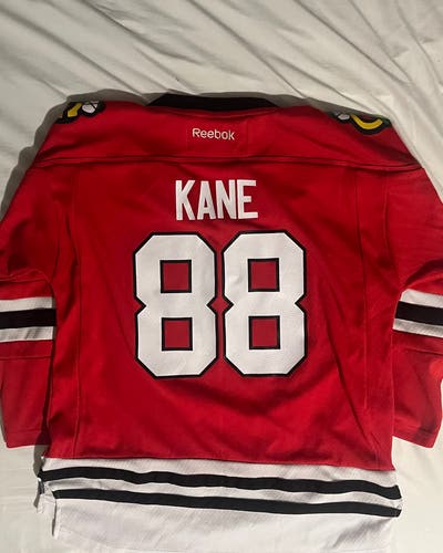 BRAND NEW Youth XL Patrick Kane Blackhawks Jersey