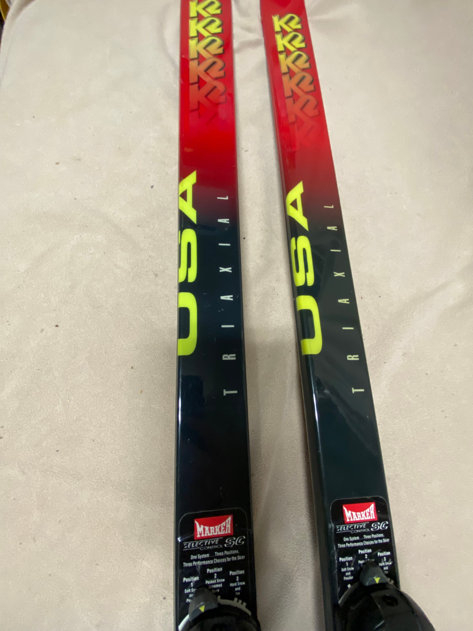 Used Unisex K2 204 cm Racing Sidecut 9.0 Skis With Bindings
