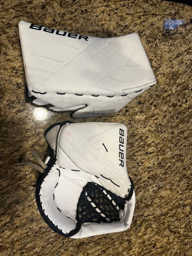 Pro Stock Bauer Vapor Hyperlite Goalie Glove & Blocker-Regular