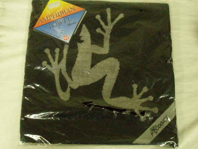 Frogger Amphibian Towel (Black) 28"x14" Golf NEW