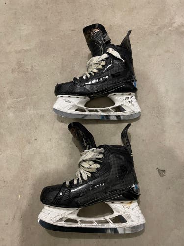 Senior Bauer Regular Width  9 Supreme Mach Hockey Skates