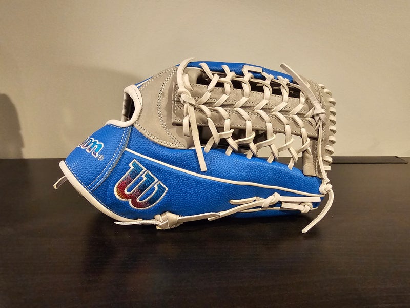 Wilson A2000 Autism Speaks 12.25" Right Hand Throw Outfield