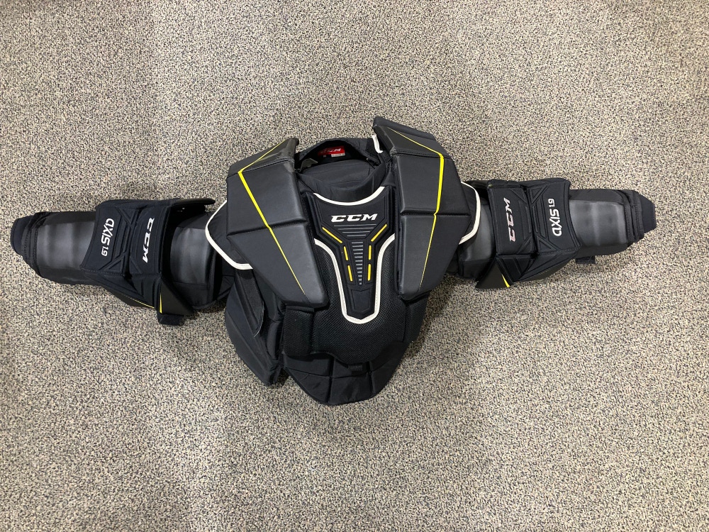 Used Intermediate Large CCM Axis 1.9 Goalie Chest Protector