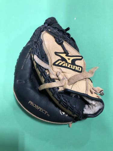 Black Used Kid Pitch (9YO-13YO) Mizuno Power close Left Hand Throw Catcher's Baseball Glove 32.5"