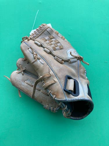 Mizuno MVP Prime SE Left Hand Throw Outfield Softball Glove 12.5"