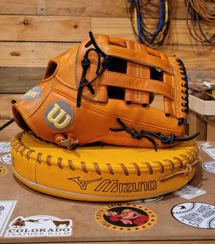 Wilson A2000 1799 RHT 12.75"