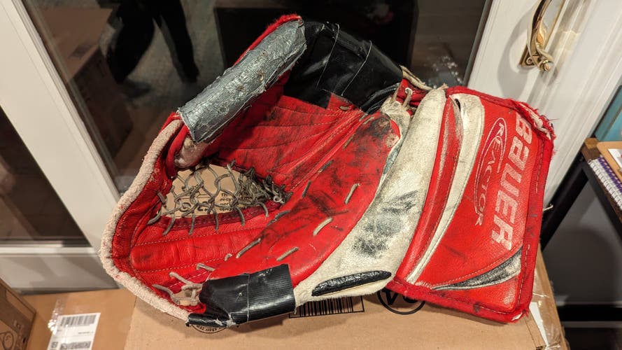 Used Regular Bauer Reactor 6000 Goalie Glove