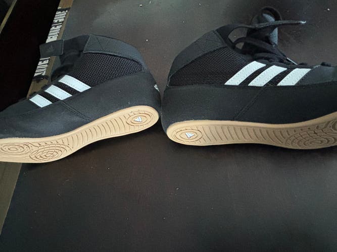 Adidas hvc2 Kid’s 3.5 wrestling shoes