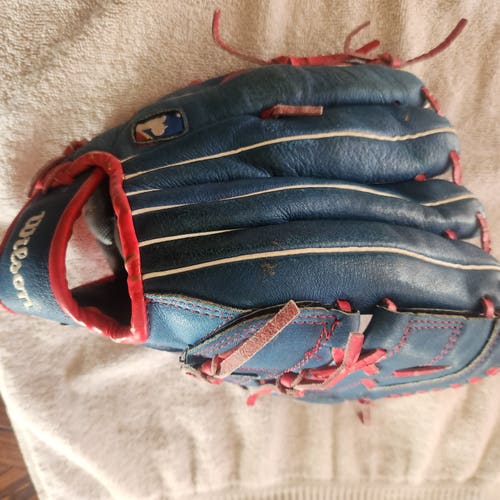 Wilson Right Hand Throw A450 Baseball Glove 12" GENUINE Leather. Ready to use!