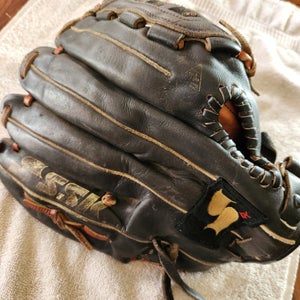 Pre-oiled SSK-CLP12 Baseball Glove 12" a nice feeling glove