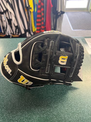 Wilson SC86 Infield 11.5" A2000 Baseball Glove