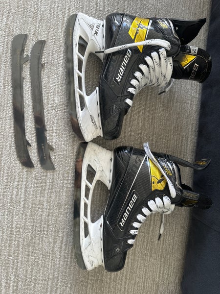 Senior Bauer Supreme UltraSonic Hockey Skates Regular Width 7.5