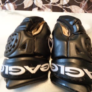 Used   Sentry Eagle Gloves14.5