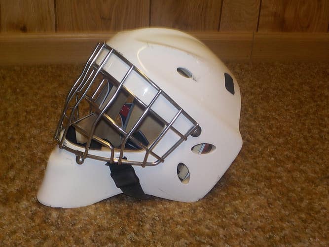 Jr 52-54cm Used Sportmask X8 Goalie Mask