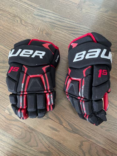 Pro Stock Blackhawks Bauer 14" Pro Stock Supreme 1S Gloves
