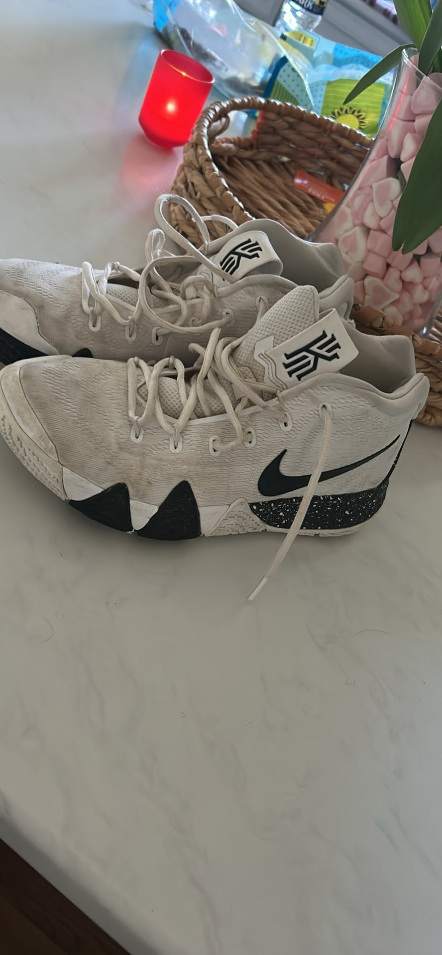 nike kyrie 4 on feet