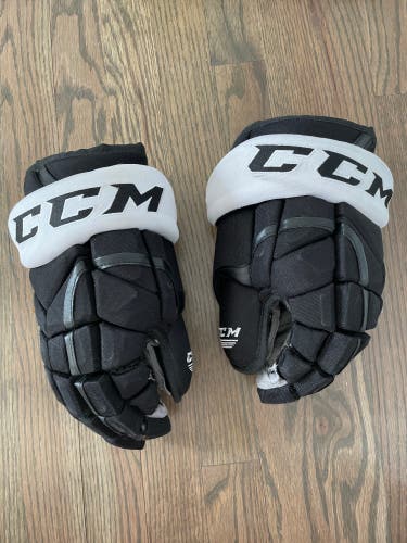 Pro Stock Penguins CCM 13” Pro Stock HG12 Gloves
