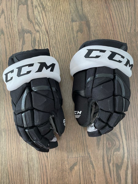 Pro Stock Penguins CCM 13” Pro Stock HG12 Gloves
