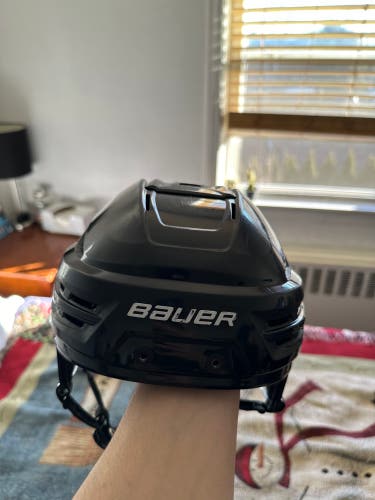 Bauer Re-Akt 85 Helmet (Lightly Used)