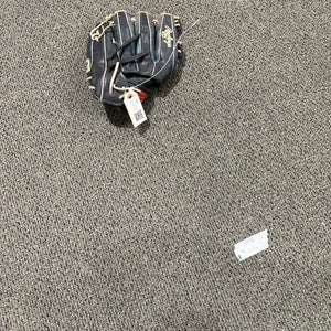 Used Rawlings Gamer Right Hand Throw Baseball Glove 11.25"