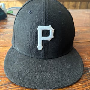 Pittsburgh Pirates 7 1/8 Fitted Hat