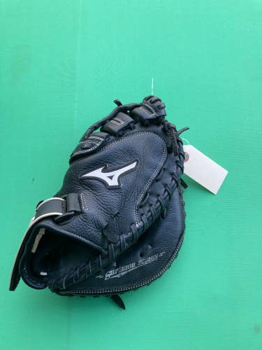 Mizuno Prospect Right Hand Throw Catcher's Softball Glove 32.5"