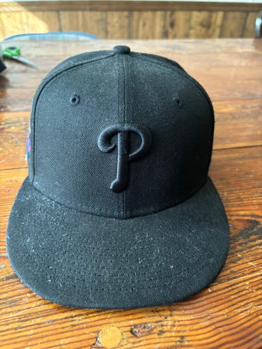 Philadelphia Phillies 7 1/4 Fitted Hat