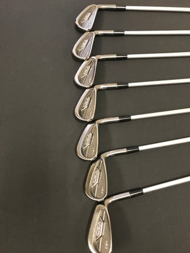 Adams idea pro black cb1 forged 4-pw
