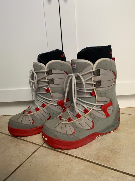 Vans Millennium 02/03 World Traveler Snowboard Boots W Size 