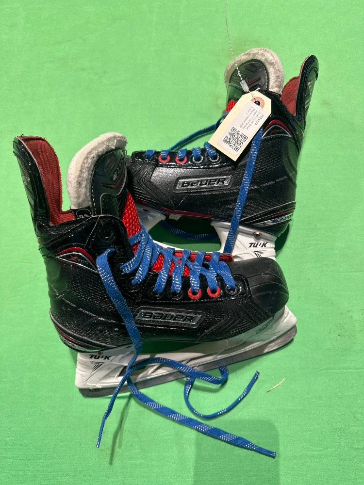 Used Junior Bauer Vapor X700 Hockey Skates Regular Width Size 2