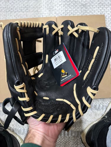 Rawlings GG Elite 11.5" Gold Glove Elite Baseball Glove - Broken stitch