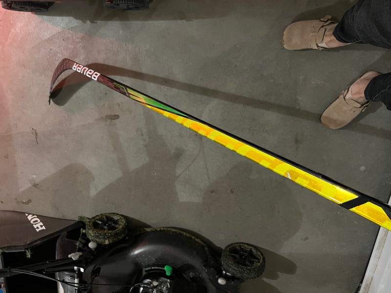 Intermediate Right Handed P92 Supreme UltraSonic Hockey Stick