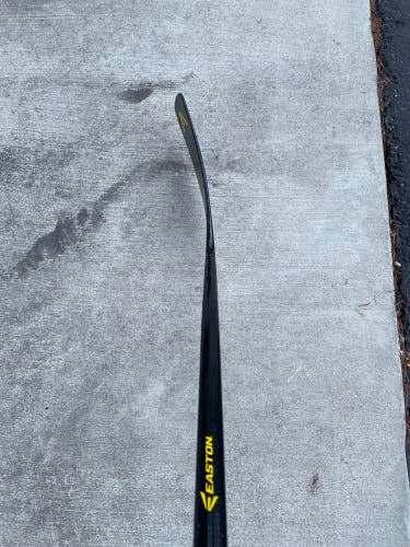 Senior Right Handed Heel Pattern Pro Stock Stealth RS II Hockey Stick