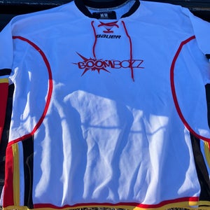 Used Bauer 900 Series Calgary White Jersey - Medium