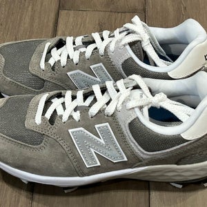 Size 3.5 Youth New Balance Fresh Foam 574 TPU Baseball Cleats Brown Grey Molded