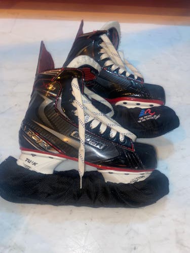 Almost New Bauer Regular Width Size 4 Vapor X2.7 Hockey Skates