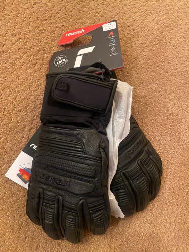 Black New Medium/Large Reusch Gloves