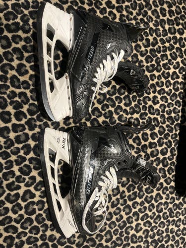 Used Bauer  10 Supreme Mach Hockey Skates