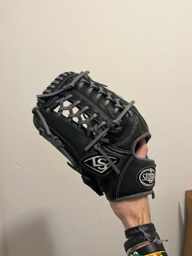Louisville slugger Omaha 11.75 lefty baseball glove