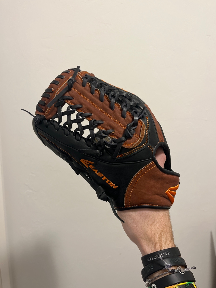 Easton mako 11.5 lefty baseball glove