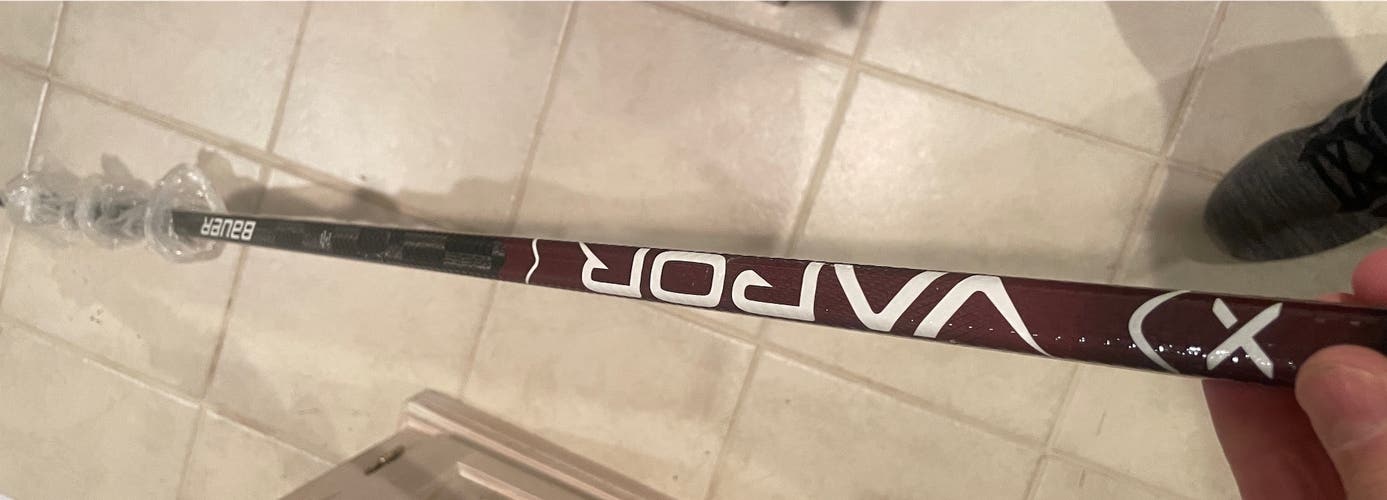 Senior Left Hand P92 Pro Stock Vapor Hyperlite Hockey Stick