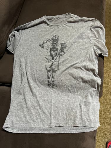 Shootout For Soldiers Tshirt size medium
