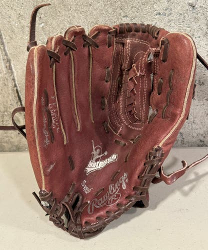 Rawlings Fastpitch softball 12.5” glove