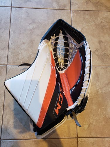 CCM Regular EFLEX 5.9 *LIKE NEW*