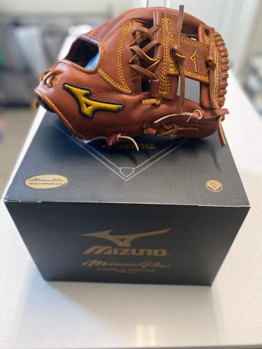 Infield 11.75" Pro Limited Edition Baseball Glove